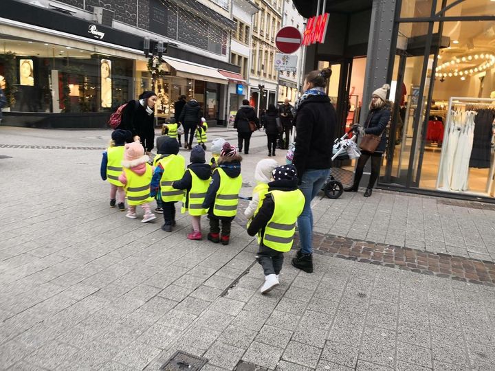 Blague   gilet jaune la relève arrive