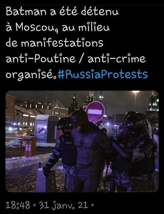 Blague   manifestation   batman arrété au milieu de manifestation anti poutine