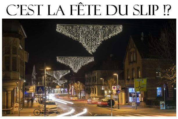 Blague   noel   illumination   c'est la fête du slip