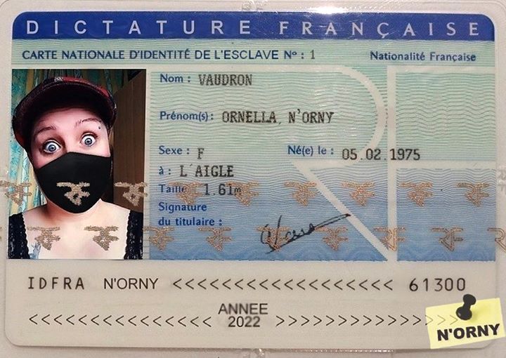 Blague   nouvelle carte d'identité   dictature française