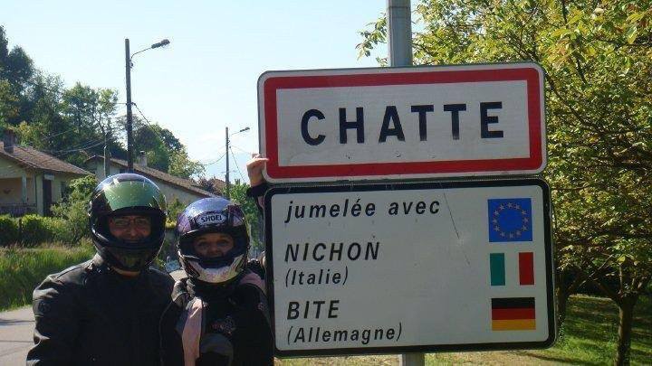 Blague   panneau de signalisation   chatte couplé avec nichon et bite