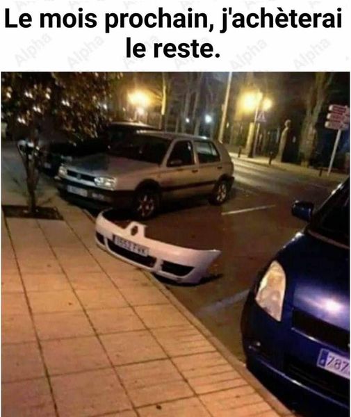 Blague   parechoc   de voiture sur un trottoir