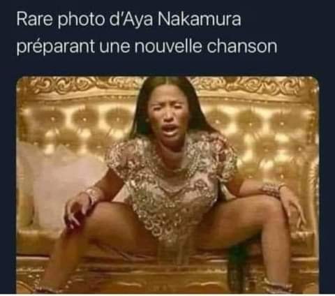 blague   rare photo d'aya nakamura préparant une nouvelle chanson