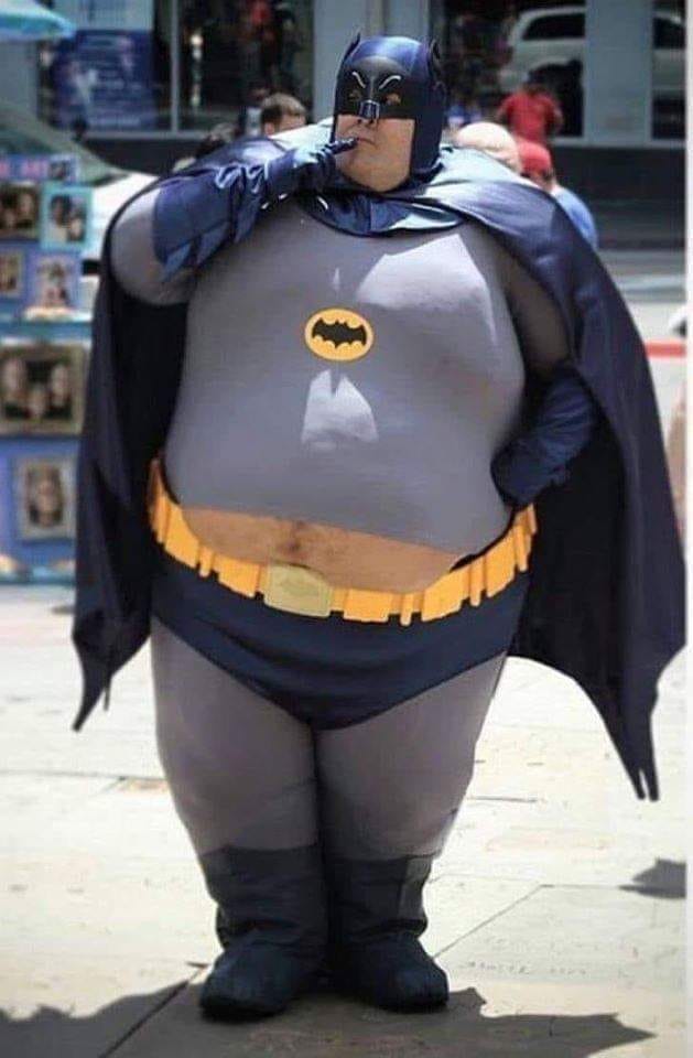 Caricature   batman   insolite   homme grosen costume de batman