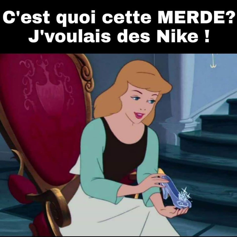 Caricature   jeux d emot et d'image   blanche neige qui regarde sa chaussur en cristal c'est quoi cette merde j'voulais des nike