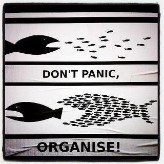 Caricature   revolution   Gros poisson qui mange lespetits et les petits poissons qui s'organisent et qui se rassemblent pour manger le gros