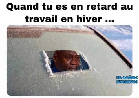 Caricature   voiture   travail   quand tu es en retard au travail en hiver   vitre gelé avec petite ouverture pour voir pour conduire