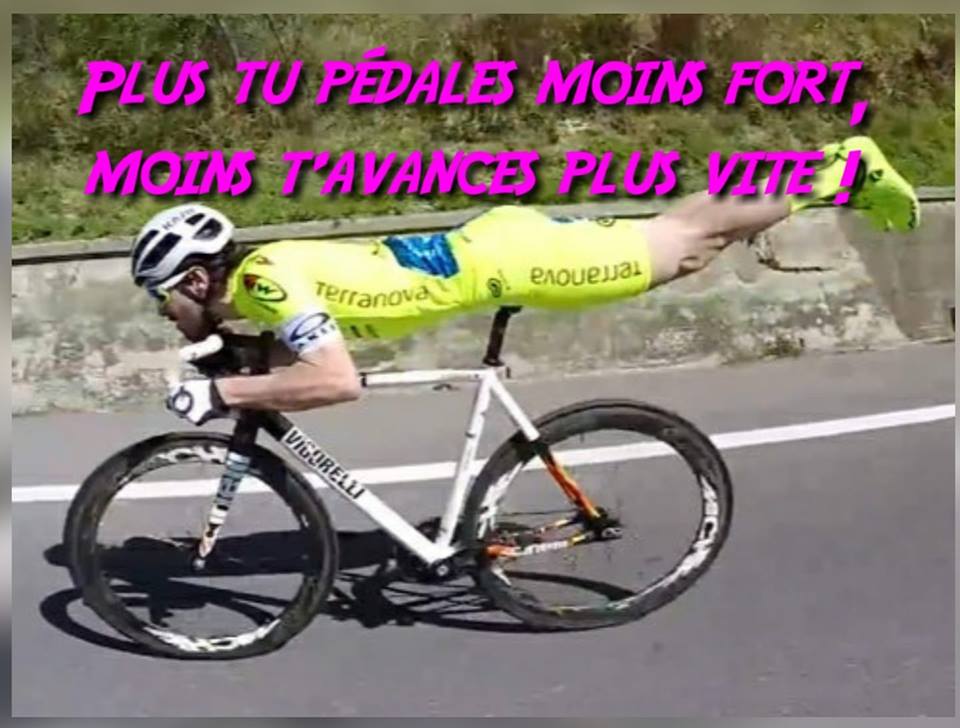 Caricature   vélo   plus tu pédales moin fort moin t'avance plus vite