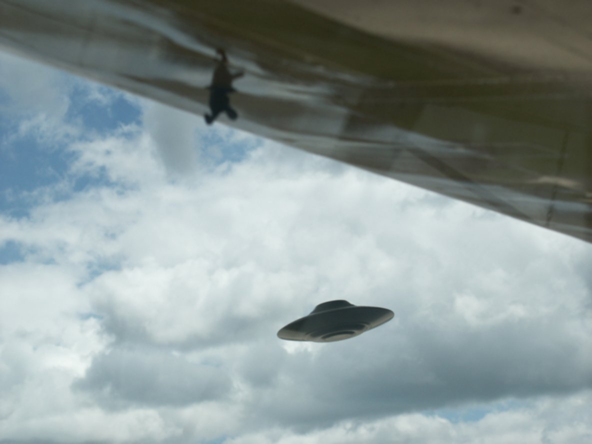 UFO   taken from aiplane window 02 23 02! Amazing!